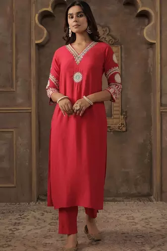 Women Ethnic Motifs Embroidered Regular Thread Work Kurta with Trousers