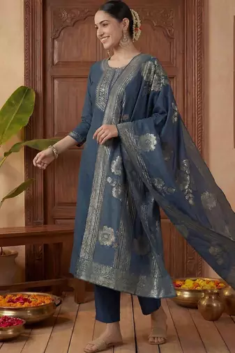 Women Ethnic Motifs Embroidered Regular Kurta with Trousers & With Dupatta