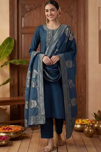Women Ethnic Motifs Embroidered Regular Kurta with Trousers & With Dupatta
