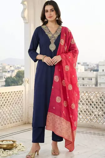 Women Ethnic Motifs Embroidered Regular Kurta with Trousers & With Dupatta