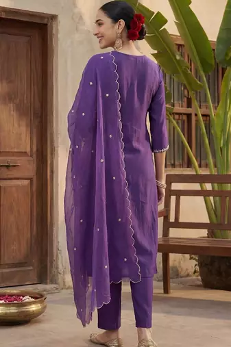 Women Ethnic Motifs Embroidered Regular Kurta with Trousers & With Dupatta