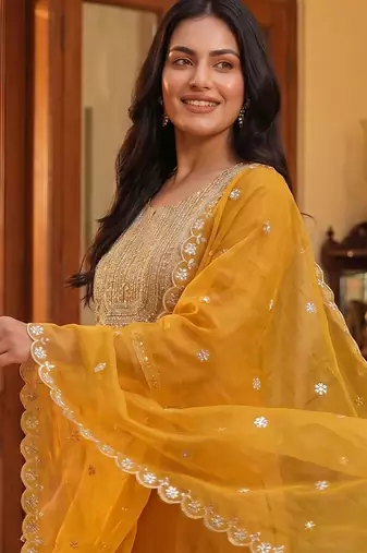 Women Ethnic Motifs Embroidered Regular Kurta with Trousers & With Dupatta