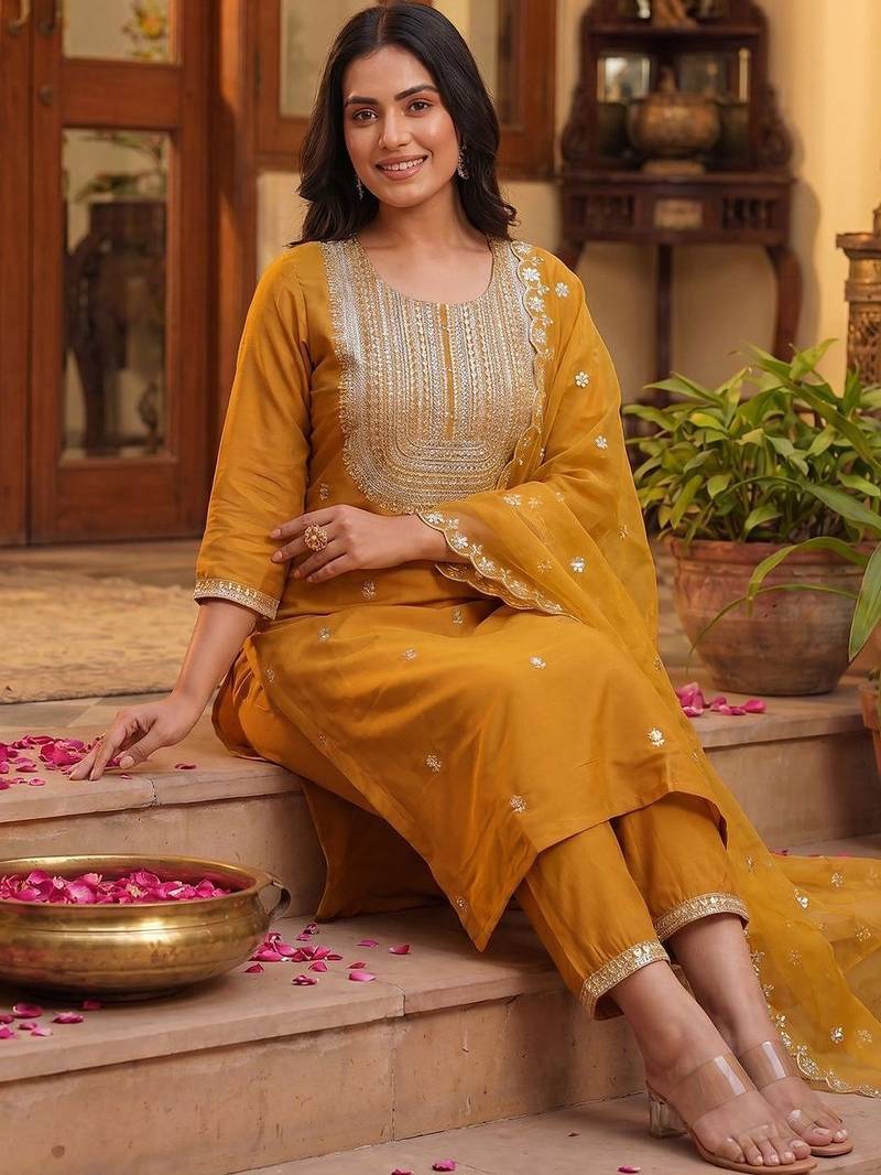 Women Ethnic Motifs Embroidered Regular Kurta with Trousers & With Dupatta