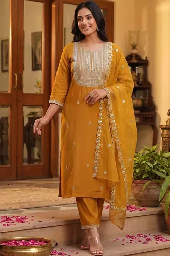 Women Ethnic Motifs Embroidered Regular Kurta with Trousers & With Dupatta