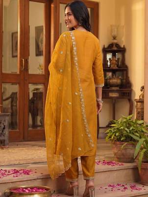 Women Ethnic Motifs Embroidered Regular Kurta with Trousers & With Dupatta 4