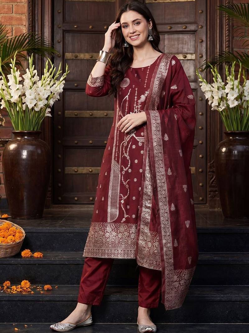 Women Ethnic Motifs Regular Kurta with Trousers & With Dupatta