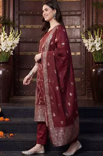 Women Ethnic Motifs Regular Kurta with Trousers & With Dupatta
