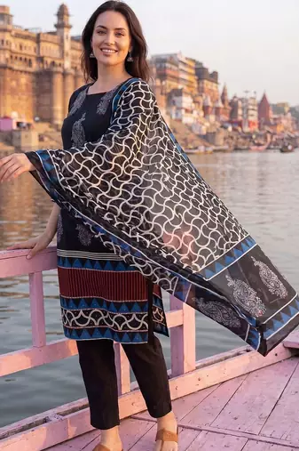 Women Ethnic Motifs Printed Regular Pure Cotton Kurta with Trousers & With Dupatta