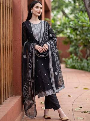 Women Ethnic Motifs Embroidered Regular Thread Work Kurta with Trousers & With Dupatta 1