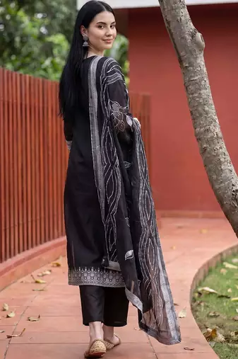 Women Ethnic Motifs Embroidered Regular Thread Work Kurta with Trousers & With Dupatta
