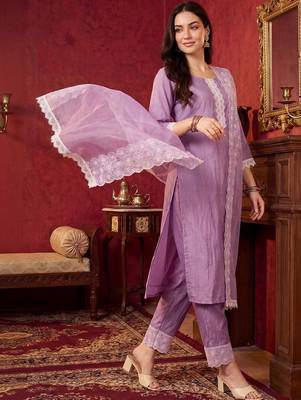 Women Regular Thread Work Kurta with Trousers & With Dupatta 3