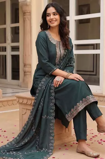 Women Ethnic Motifs Embroidered Regular Thread Work Kurta with Trousers & With Dupatta
