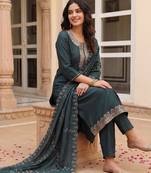 Women Ethnic Motifs Embroidered Regular Thread Work Kurta with Trousers & With Dupatta