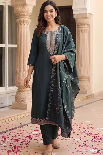 Women Ethnic Motifs Embroidered Regular Thread Work Kurta with Trousers & With Dupatta