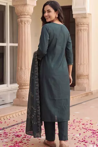 Women Ethnic Motifs Embroidered Regular Thread Work Kurta with Trousers & With Dupatta