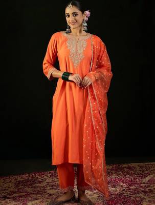 Women Ethnic Motifs Embroidered Regular Thread Work Liva Kurta with Trousers & With Dupatta 1