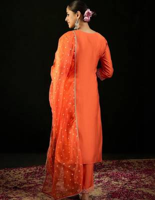 Women Ethnic Motifs Embroidered Regular Thread Work Liva Kurta with Trousers & With Dupatta 2