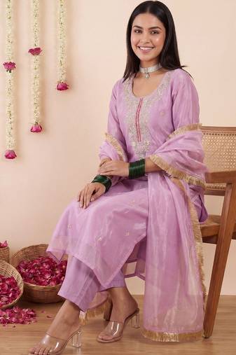 Women Ethnic Motifs Embroidered Regular Thread Work Kurta with Trousers & With Dupatta