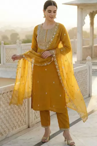 Women Ethnic Motifs Embroidered Regular Kurta with Trousers & With Dupatta