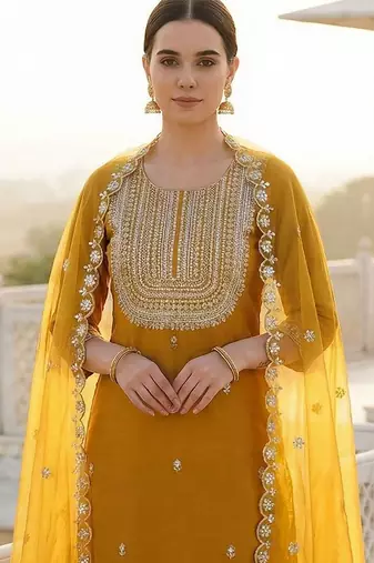 Women Ethnic Motifs Embroidered Regular Kurta with Trousers & With Dupatta