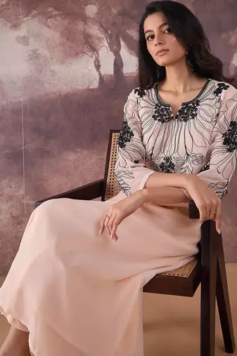 Women Floral Embroidered Regular Sequinned Kurta with Trousers