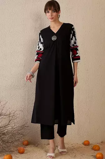 Women Floral Regular Pure Cotton Kurta with Trousers