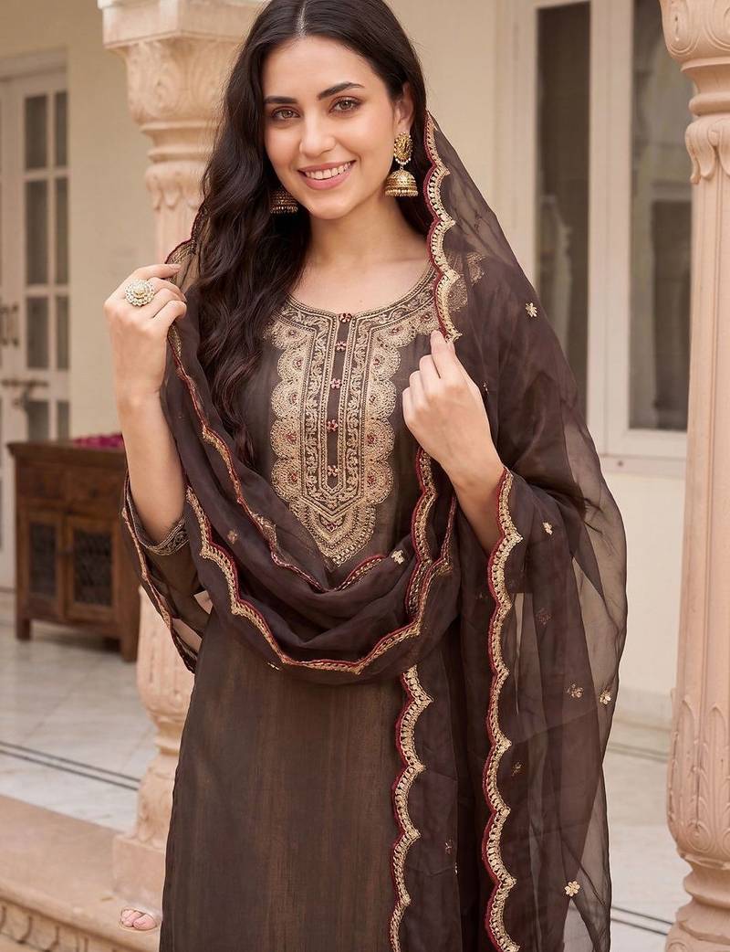 Women Ethnic Motifs Embroidered Regular Thread Work Liva Kurta with Trousers & With Dupatta