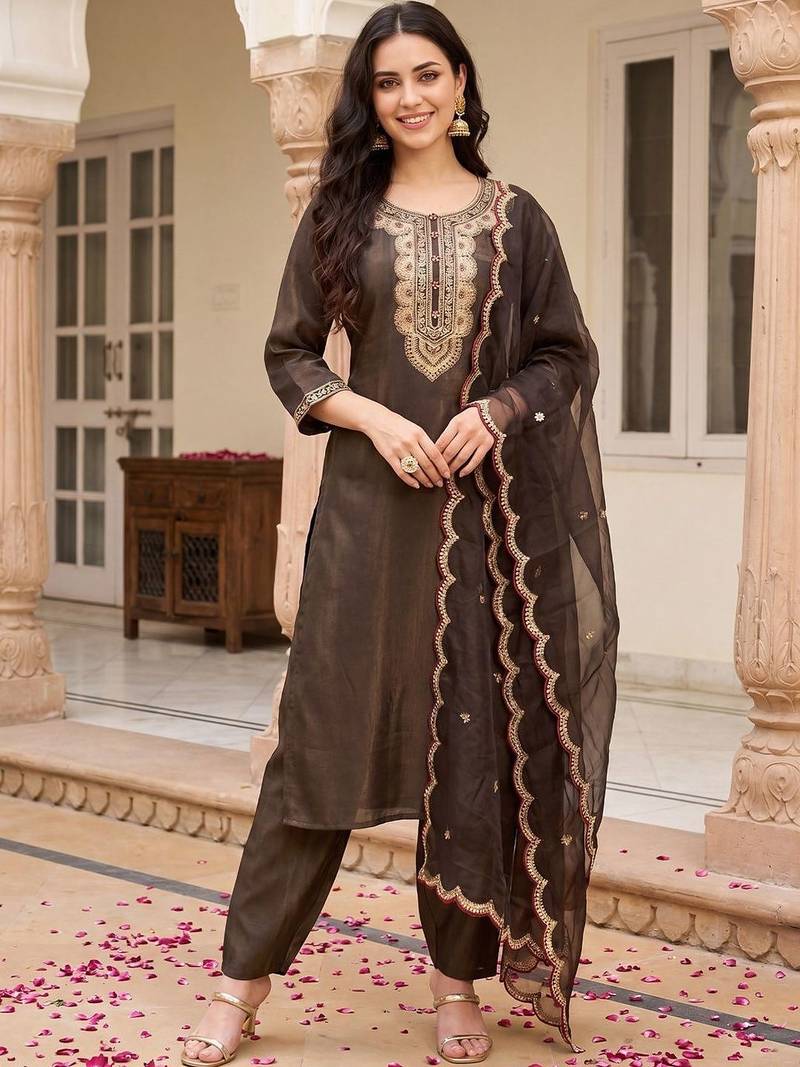 Women Ethnic Motifs Embroidered Regular Thread Work Liva Kurta with Trousers & With Dupatta