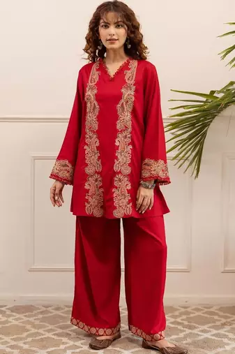 Women Ethnic Motifs Embroidered Regular Thread Work Kurta with Palazzos