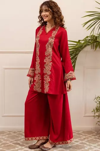 Women Ethnic Motifs Embroidered Regular Thread Work Kurta with Palazzos