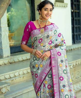 Woven Design Zari Paithani Saree 4