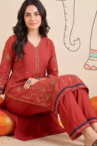 Women Ethnic Motifs Embroidered Regular Thread Work Kurta with Palazzos