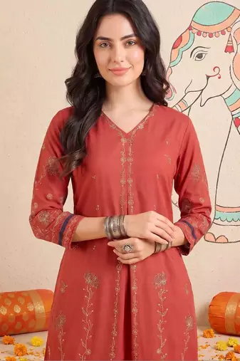 Women Ethnic Motifs Embroidered Regular Thread Work Kurta with Palazzos