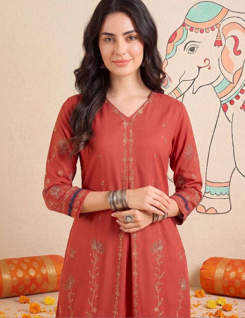 Women Ethnic Motifs Embroidered Regular Thread Work Kurta with Palazzos