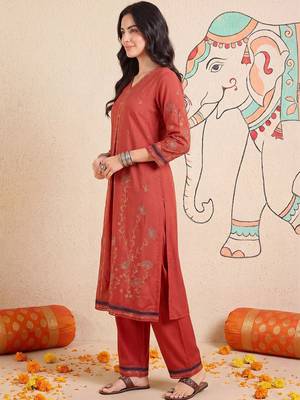 Women Ethnic Motifs Embroidered Regular Thread Work Kurta with Palazzos 4