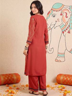 Women Ethnic Motifs Embroidered Regular Thread Work Kurta with Palazzos 5
