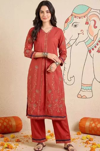 Women Ethnic Motifs Embroidered Regular Thread Work Kurta with Palazzos