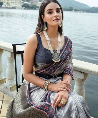 Ethnic Motifs Printed Zari Silk Cotton Saree 4