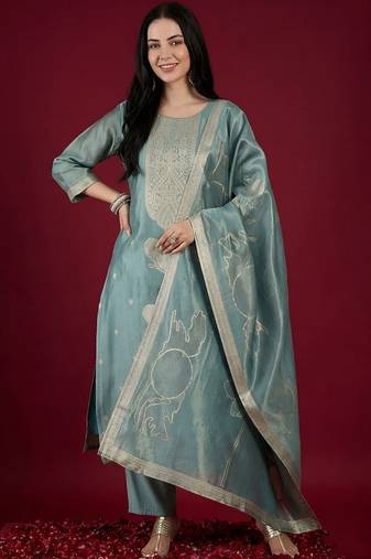 Women Ethnic Motifs Embroidered Regular Kurta with Trousers & With Dupatta
