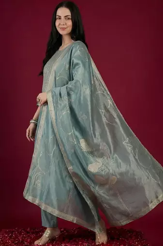 Women Ethnic Motifs Embroidered Regular Kurta with Trousers & With Dupatta