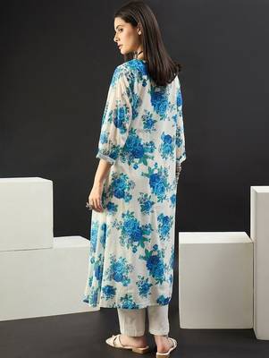 Women Floral Printed Pleated Pure Cotton Kurta with Trousers 4