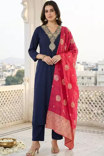Women Ethnic Motifs Embroidered Regular Kurta with Trousers & With Dupatta