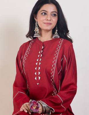 Women Embroidered Regular Thread Work Chanderi Silk Kurta with Trousers 2