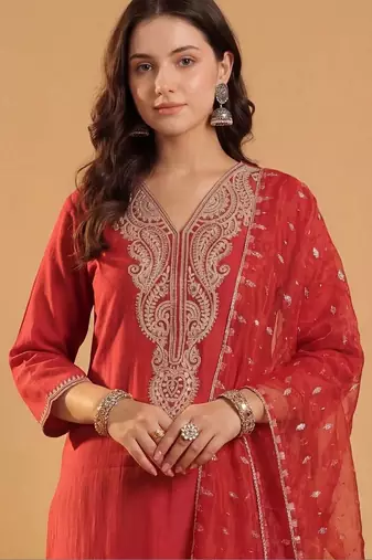 Women Ethnic Motifs Embroidered Regular Thread Work Liva Kurta with Trousers & With Dupatta