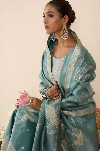 Women Ethnic Motifs Printed Regular Kurta with Trousers & With Dupatta