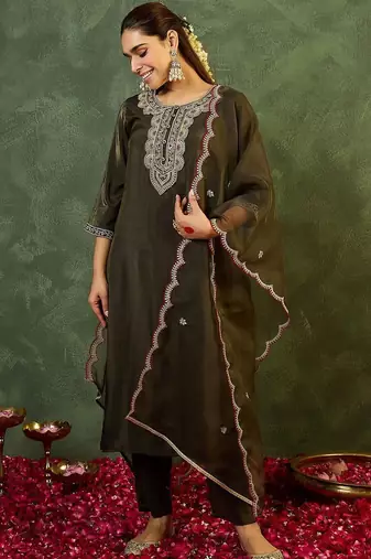 Women Ethnic Motifs Embroidered Regular Liva Kurta with Trousers & With Dupatta