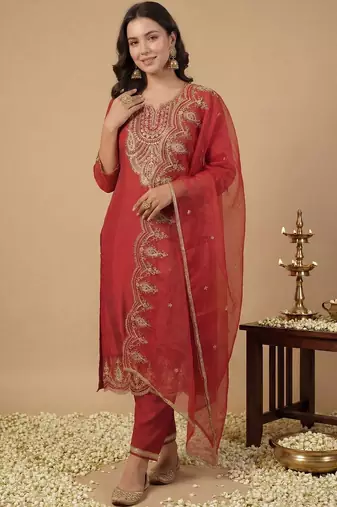 Women Ethnic Motifs Embroidered Thread Work Kurta with Trousers & With Dupatta