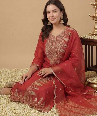 Women Ethnic Motifs Embroidered Thread Work Kurta with Trousers & With Dupatta 5