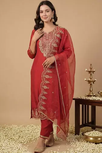 Women Ethnic Motifs Embroidered Thread Work Kurta with Trousers & With Dupatta