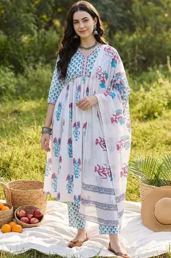 Women Floral Printed Empire Pure Cotton Kurta with Trousers & With Dupatta